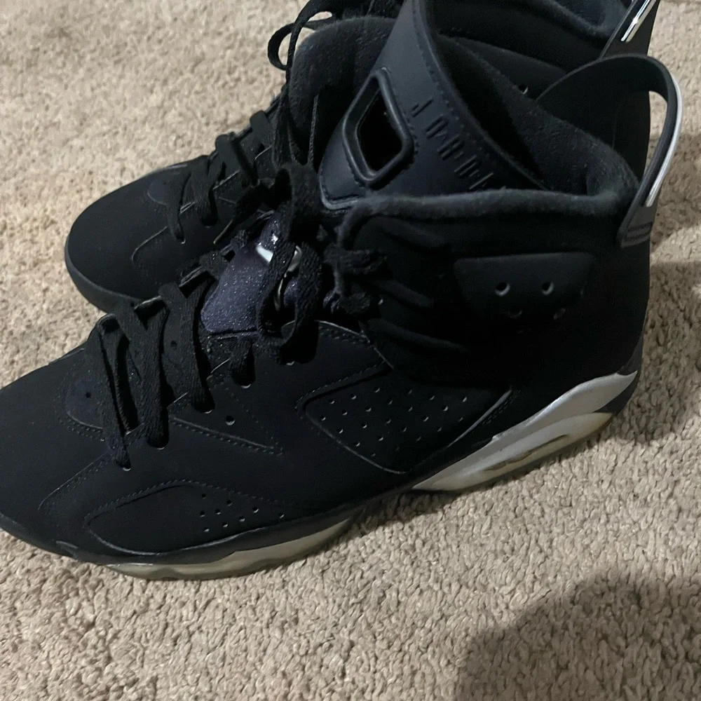 Jordan 6 - Picture 4 of 4